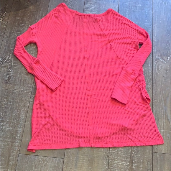 Free People Poppy Ventura high-low thermal Top - Picture 6 of 7